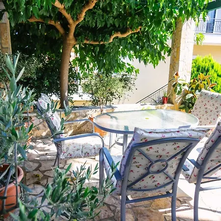 Holiday home Nous Dios Xylokera